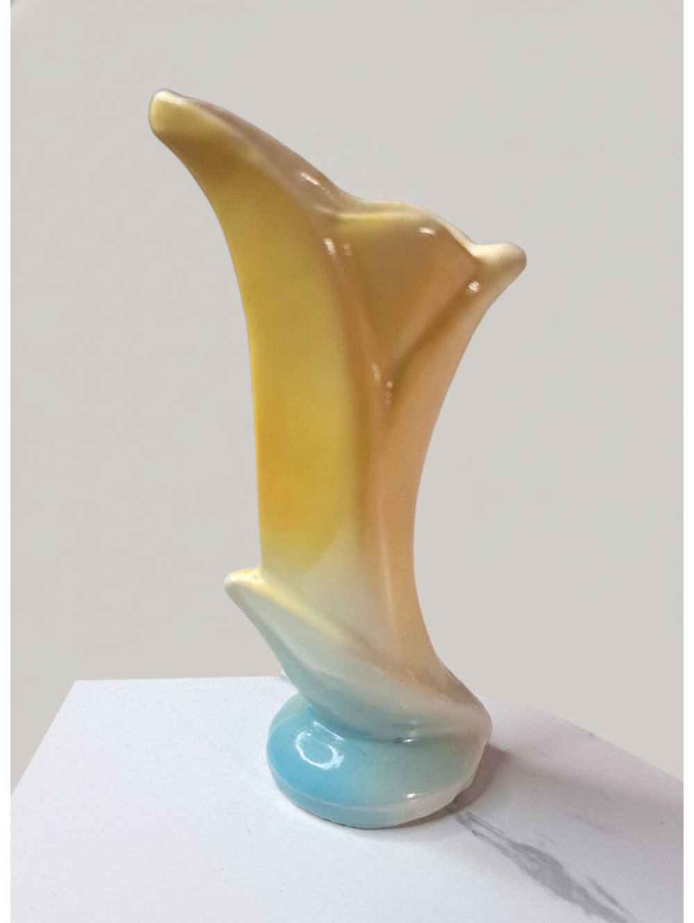 Vintage Shawnee Pottery Yellow Lily Bud Vase